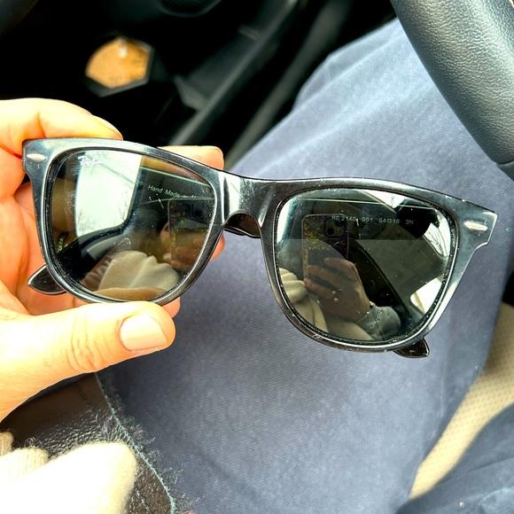 Ray-Ban Classic Wayfarer 54mm Sunglasses - Picture 1 of 11